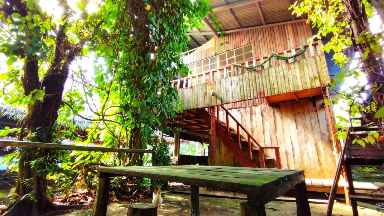 Hospedaje Y Tours Reina Arriera Amazonas Colombia Macedonia Bagian luar foto